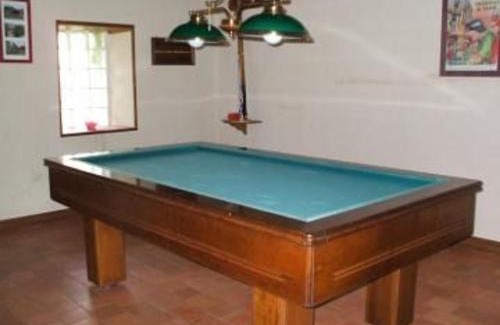 Thoire-sur-Dinan House | Gîte spacieux avec billard, cheminée & terrasse, près de la forêt de Bercé, Wi-Fi & activités nature - FR-1-410-337