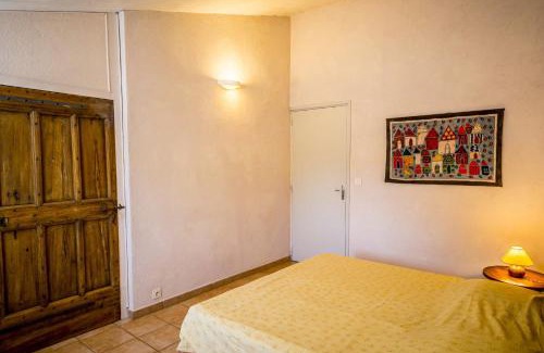 Le Poet Apartment | Gîte Spacieux et Authentique au Coeur de la Nature