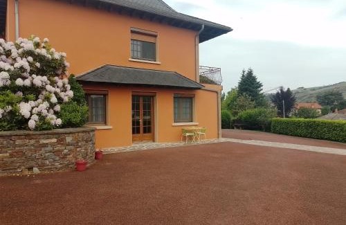 Firmi House | Gîte, suite d'hote de charme, petit déjeuner compris