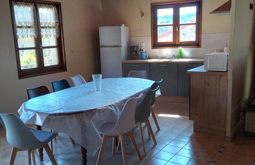 Saint-Haon Villa | Gîte sur la Vallée de L'allier