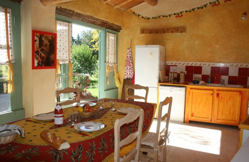 Loriol-du-Comtat House | Gîte Vélo Avec Piscine Proche du Mont Ventoux et de la Via Venaissia