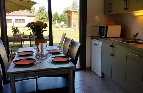 Veauchette House | Gîte Veauchette, 3 pièces, 4 personnes - FR-1-496-85