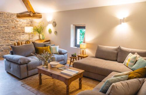 Saint-Julien-les-Rosiers House | Gîtes au pied des Cévennes - Domaine Les Terres Aoyama