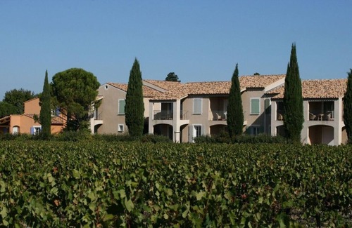 Sainte-Cecile-les-Vignes Cottage | Gîtes en Provence clim avec piscine - 4 people - Chq Vacances accepted