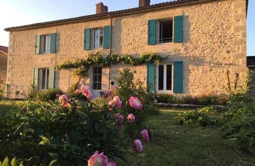 Azay-le-Brule Bed & Breakfast | Gîtes Les Demeures de Valette