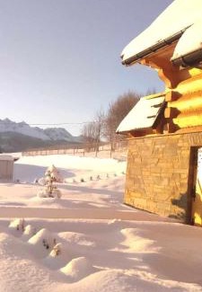 Poronin House | Góralski Domek Łopatówka z kominkiem i Banią - Jacuzzi!