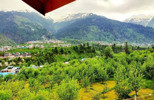 Manali House | G Villas- Luxurious Cottage with beautiful mountain view 5