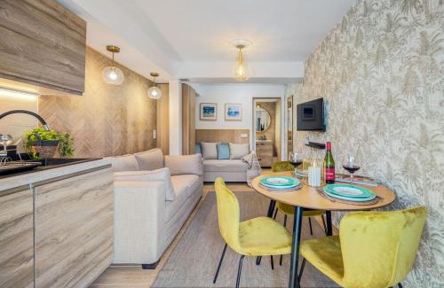Castelldefels Apartment | G2 = You and Me