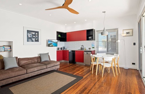Scotts Head House | Gaagal Lookout - step out onto the balcony with panoramic views of the famous Elephant Head.