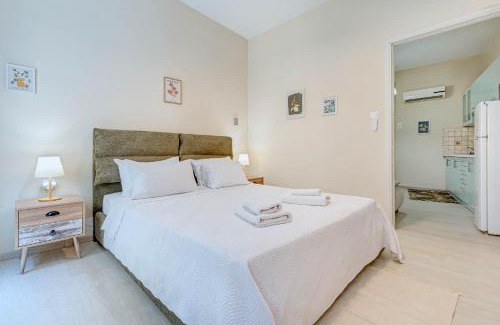 Old Town Apartment | Gabriel's cozy central house in Corfu town