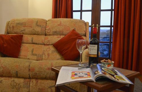 Dinas House | Gadlas