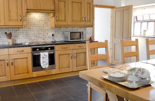 Dinas House | Gadlas