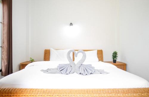 Laem Set House | Gaia Garden