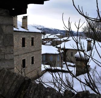 Dilofo House | Gaia Guesthouse