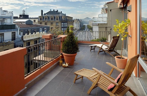 Gros Apartment | Gaindegi by FeelFree Rentals