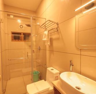 Rajakkad Hotel | GALAXY INTERNATIONAL Inn