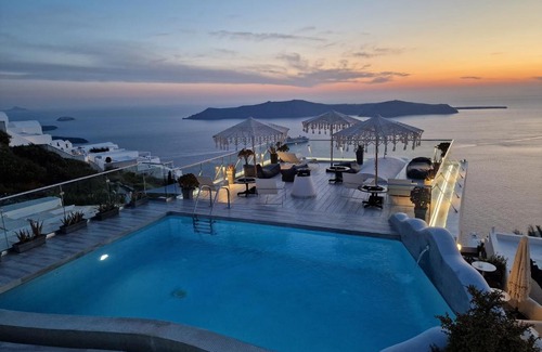 Imerovigli Apartment | Galaxy Suites & Villas