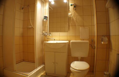 Salgotarjan Hotel | Galcsik Fogadó