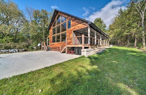 Galena House | Galena Cabin with Wraparound Porch and Game Room!