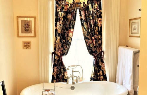 Galena Bed & Breakfast | Galena, Historic, Petite B&B, 2 Luxurious King Suites, Perfect Location, Parking