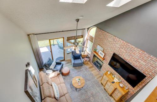 The Galena Territory House | Galena Townhome with Deck and Community Perks!