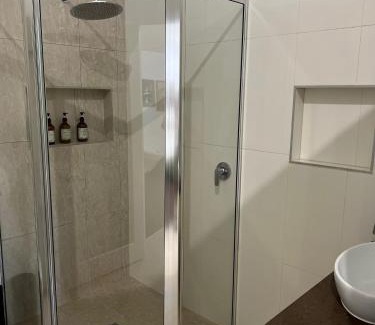 Eagle Heights Ski Chalet | Gallery Walk Chalets - Tamborine Mountain