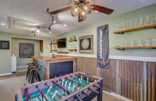 Aubrey House | Game Room and Fire Pit Family-Friendly Aubrey Home