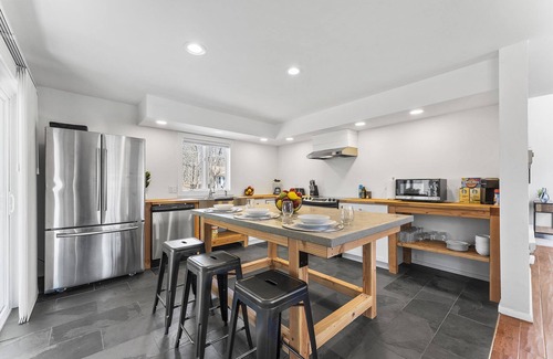 East Stroudsburg House | Game Room | Hot Tub | 4BR Poconos Manor