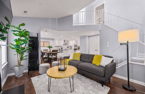 Montgomery Village House | Game Room | Patio | Pet Friendly!