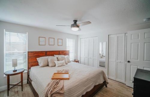 Northlakes House | Game Room & Yard, Cozy, Family-Friendly Stay