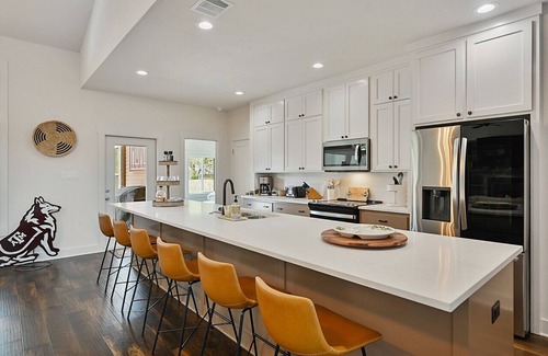 College Station House | Gameday Getaway - Aggieland Vacation Rentals