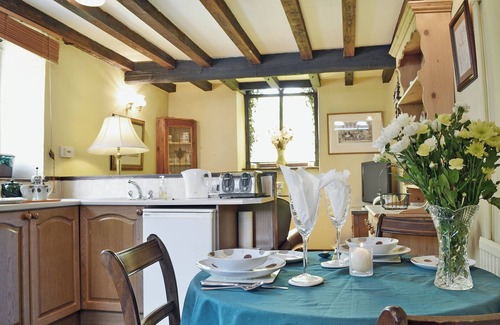 Llangadog Cottage | Gamekeepers Cottage - HW7729