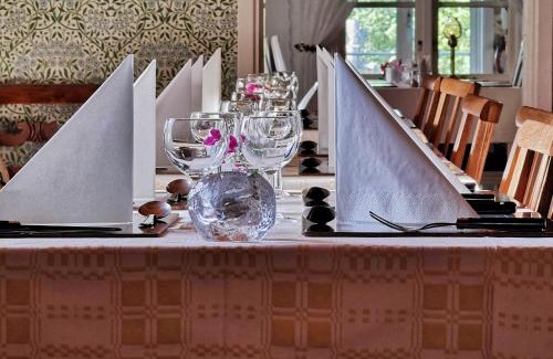 Degerhamn Hotel | Gammalsbygårdens Gästgiveri
