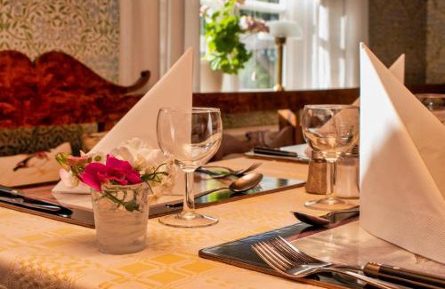 Degerhamn Hotel | Gammalsbygårdens Gästgiveri