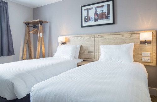 West Bridgford Hotel | Gamston Lock, Nottingham by Marston's Inns