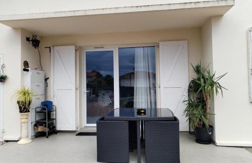 Saint-Pierre-du-Mont Villa | Ganea Emanuel