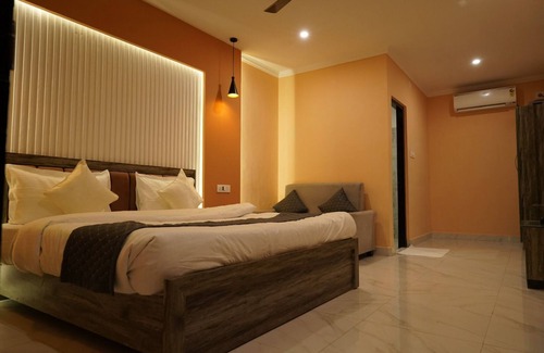Sukha Hotel | Ganeshwaram Hotel & Restaurant Bhowali