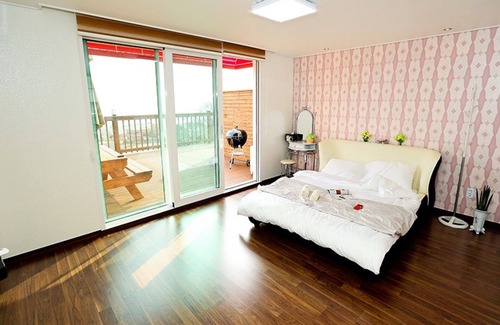 Ganghwa House | Ganghwado Hill Mare Pensoin