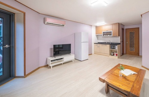 Ganghwa House | Ganghwado Maniggolstay Pension