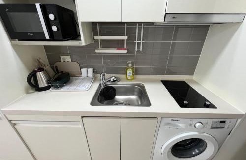 Seocho-dong Apartment | Gangnam Central House, Just 1 Mins from Sinnonhyeon Stn, 5 Mins from Gangnam Stn