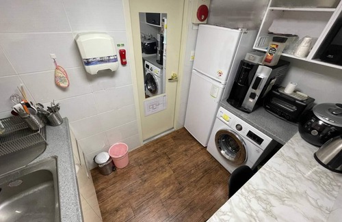 Sinsa-dong Apartment | Gangnam Private Room & Bath 2minutes to subway! Recovery from Plastic Surgery