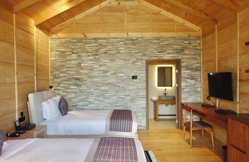 Phobjikha Valley Hotel | Gangtey Pinewood Resort