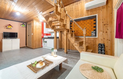 Buk House | Gapyeong Haneuldari pet Pension