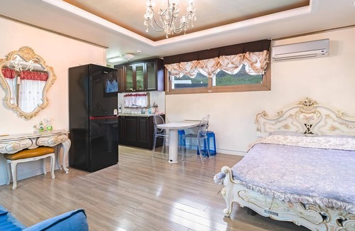 Sang House | Gapyeong Hillhouse Pension