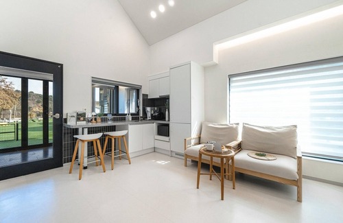 Sang House | Gapyeong Meong Valley Pension