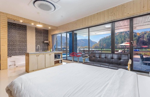 Gapyeong House | Gapyeong River52 Road Pension
