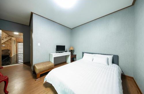 Seorak House | Gapyeong Twelve Pension