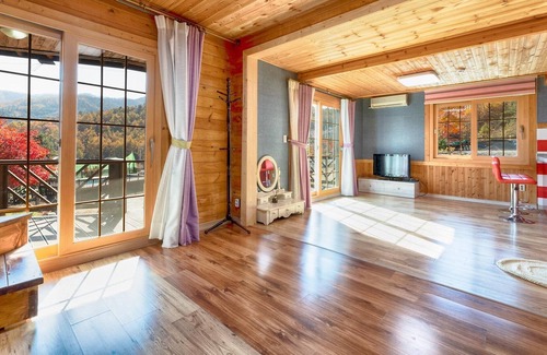 Sang House | Gapyeong Yellowstone Pension