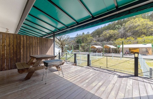 Buk House | Gapyeong Yeoninsan Temapakeu Pension
