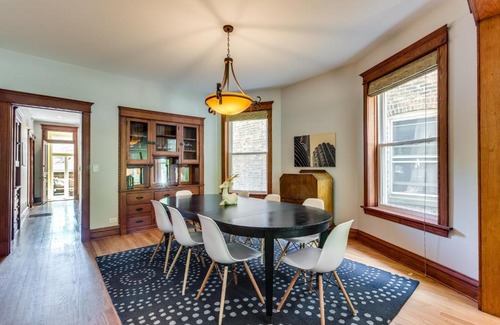 Logan Square Apartment | Garage Parking! Walk to Logan Square Station Plus Great Local Restaurants and Bars